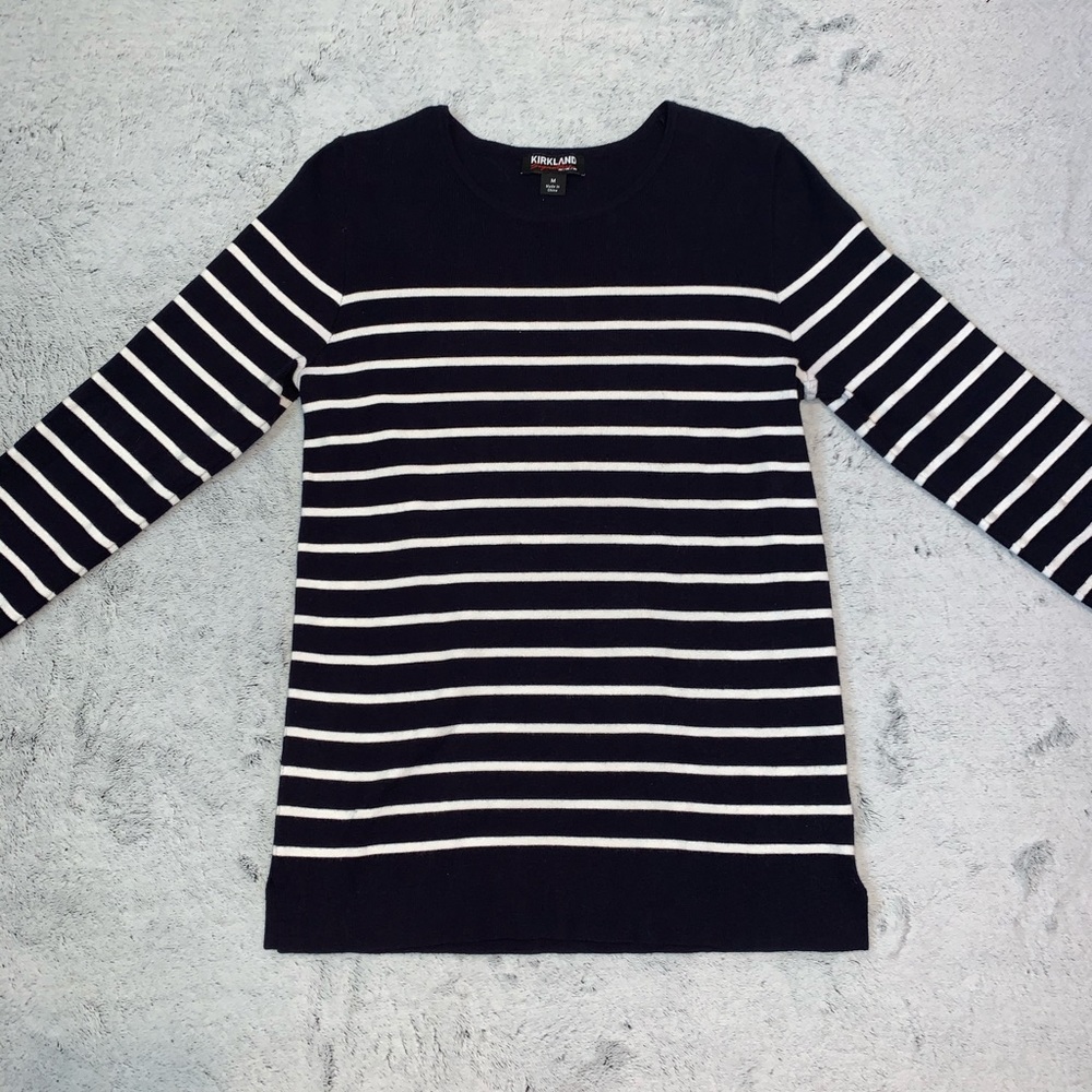 Dark Navy blue sweater